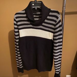 Express sweater size S